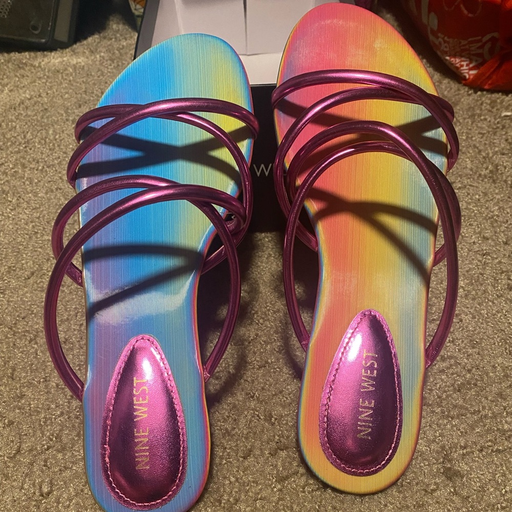 New Nine West sandals
